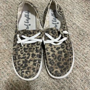 Women’s cheetah print slip ons